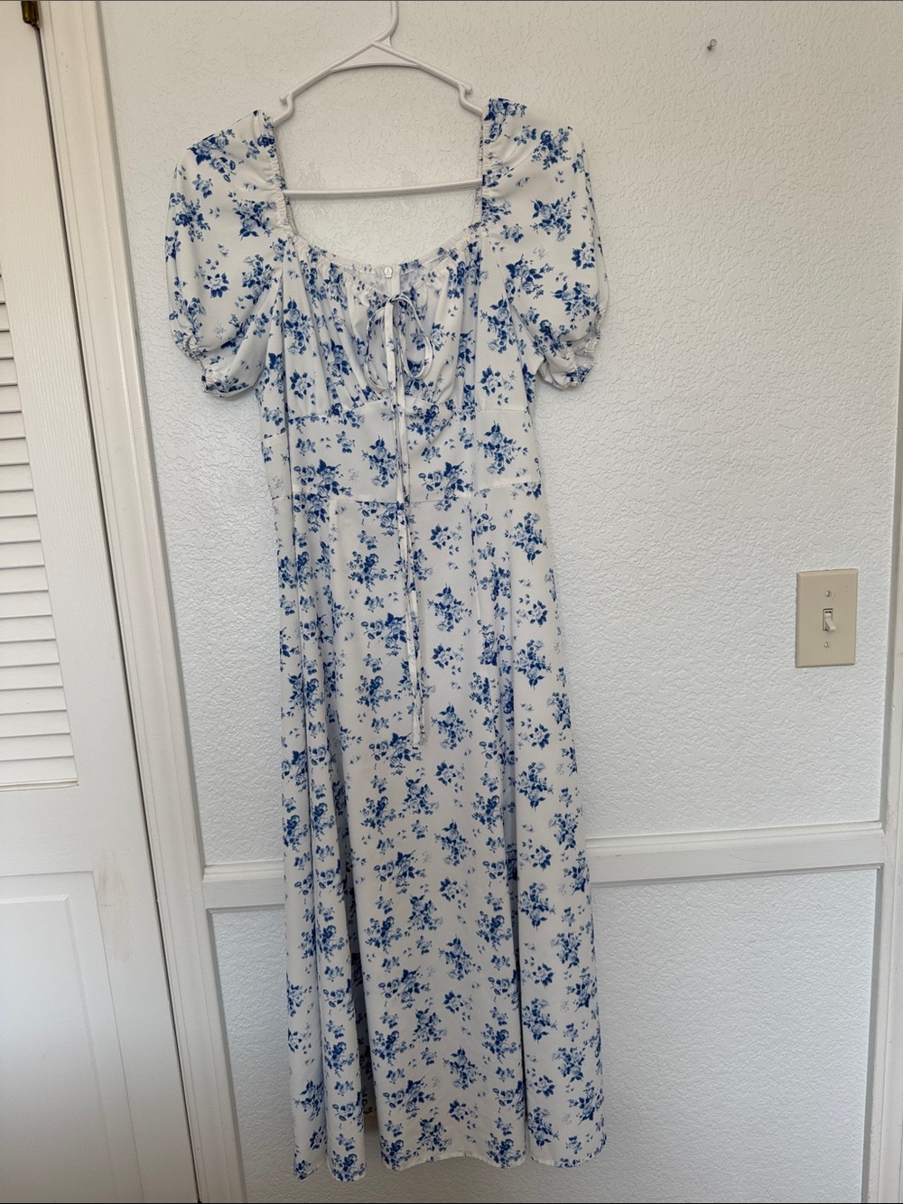 Blue Floral Puff-Sleeve Maxi Dress - Women